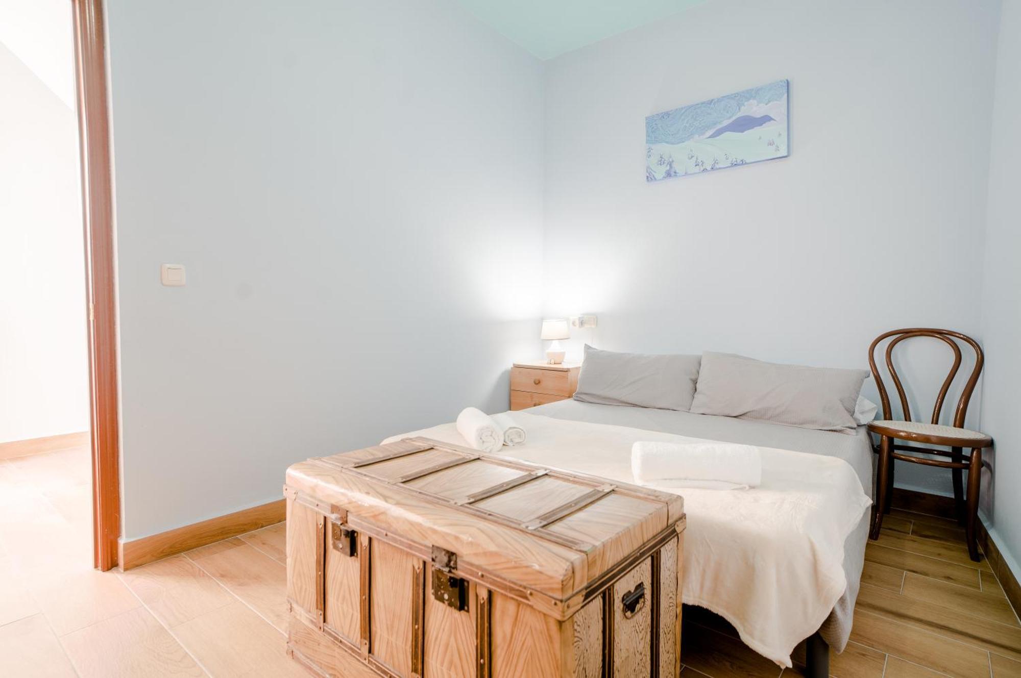 Casa Mox Con Parking Privado Al Pie De La Sierra De Nieves Hébergement de vacances *